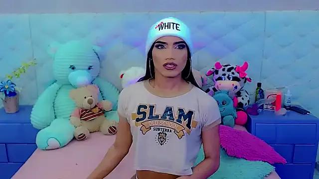 alanna_sofia on StripChat 