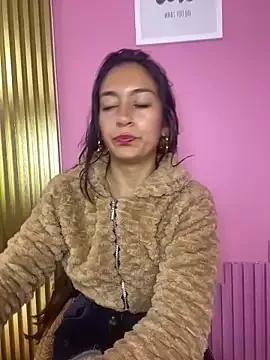 Alaska_euphoria on StripChat 