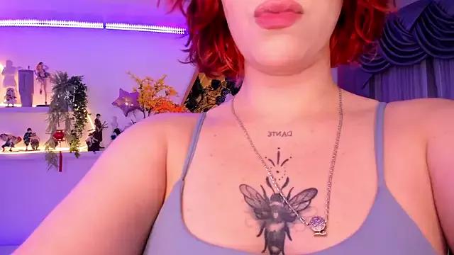 albaismynameX on StripChat 