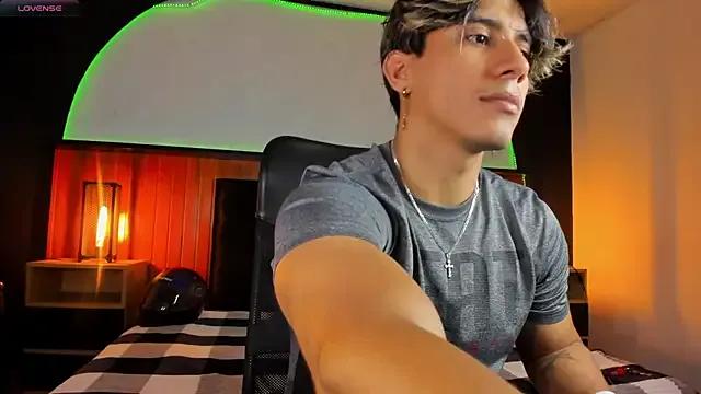 Allex_Cano on StripChat 