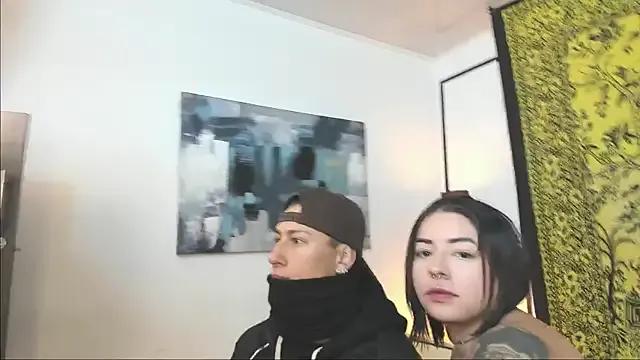Aria_x_Orien on StripChat 