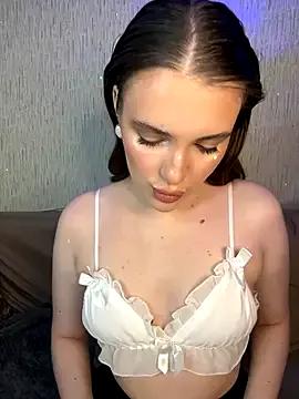 Ariana_Sanderss on StripChat 