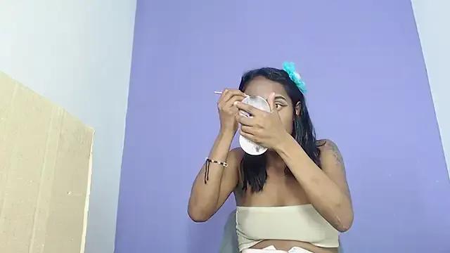 avaleri_cherry on StripChat 