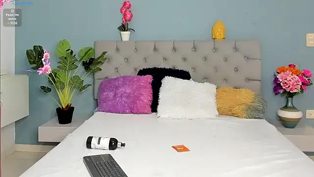 Emma_Onne on StripChat 