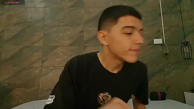 Emma_Valencia_001 on StripChat 