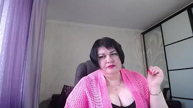 JuicyLady_Di from StripChat is Freechat