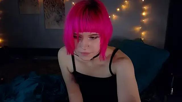 KikiMoor on StripChat 