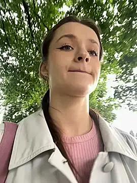 KittyQueeny on StripChat 