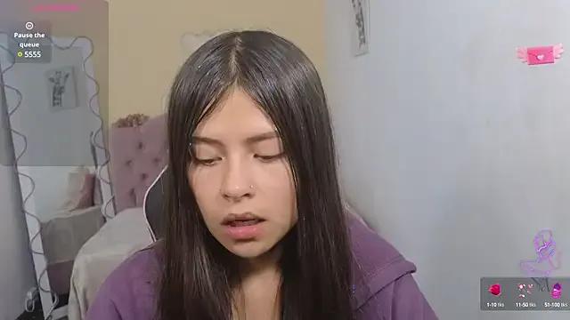 kittystart_tay on StripChat