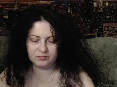 Lillian2 on StripChat 