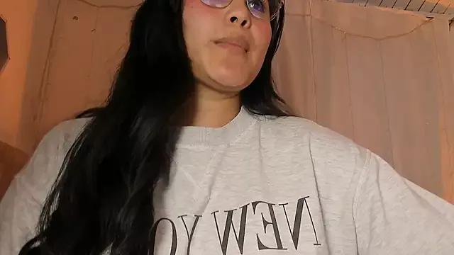 Little_Ivy on StripChat 