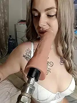 Lola_Hale on StripChat 