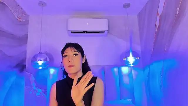 miisaki on StripChat