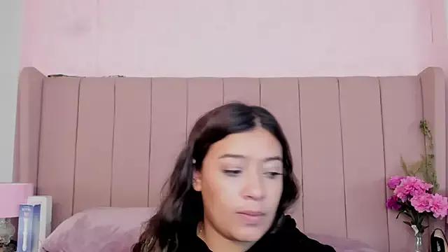 MollyBigBoobs12 on StripChat 