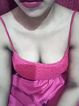 nainacutegic on StripChat 