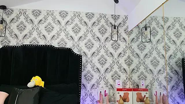 SaaraBrown on StripChat 