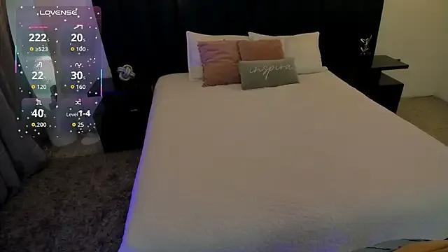 susyy7 on StripChat