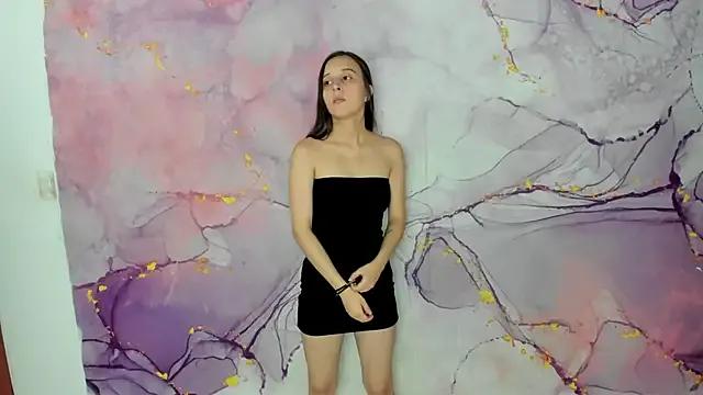 Sweet_nikki_2 on StripChat 