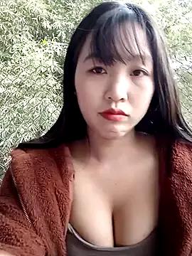 tannhimaimt from StripChat is Freechat