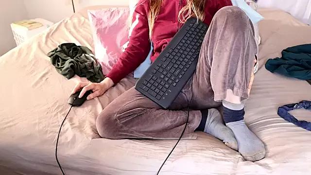 xxpixeyxx on StripChat 